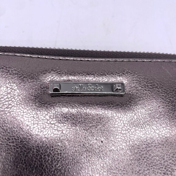 Stella & Dot Metallic Zip-Around Wallet With Tassel Accent - Picture 2 of 7